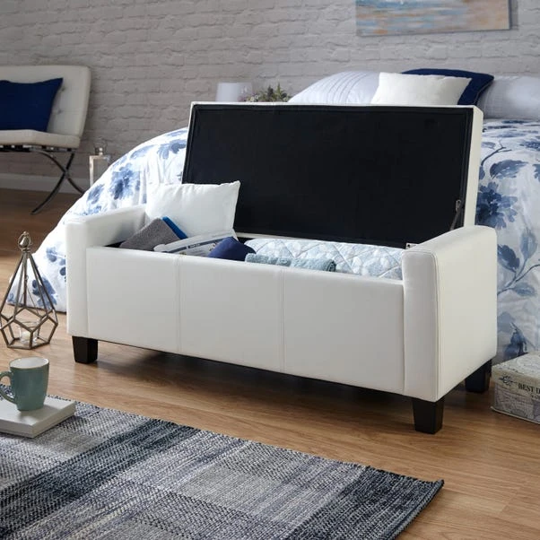GFW Verona PU Leather Ottoman Bench White 3 GFW Verona PU Leather Ottoman Bench White - Image 3